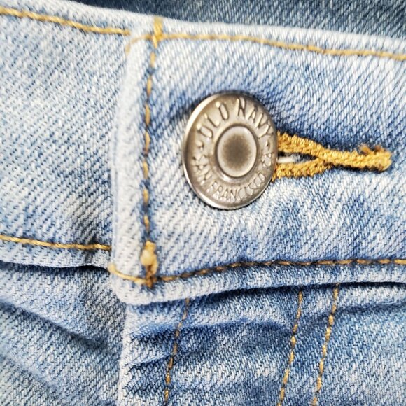 Old Navy Shorts Womens Size 12 Light Blue Mid-Rise Boyfriend Distressed Jorts - Picture 9 of 12